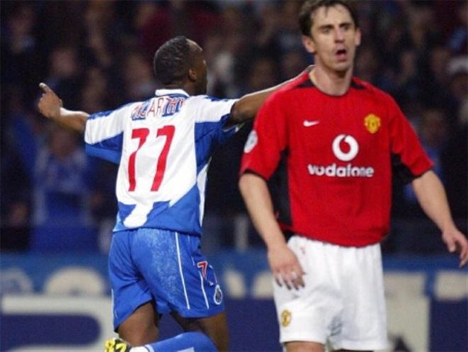 她凭借出色 她凭借出色